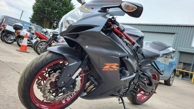 Gsxr shop 600 l7