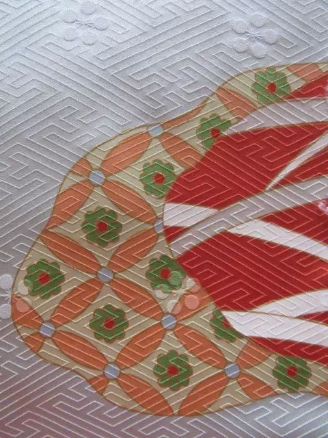 44"x7.25" Luxurious Artist Furisode Kimono Fabric Made in Japan 100% Silk D38