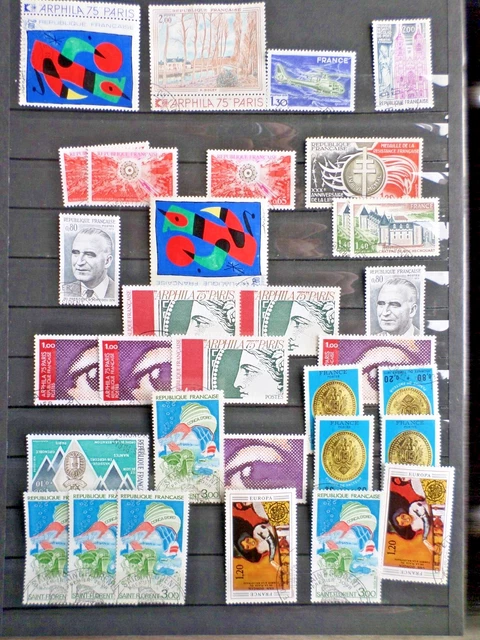 Lot De +320 Timbres Oblitérés, Tous Différents, Années 2000 à 2005