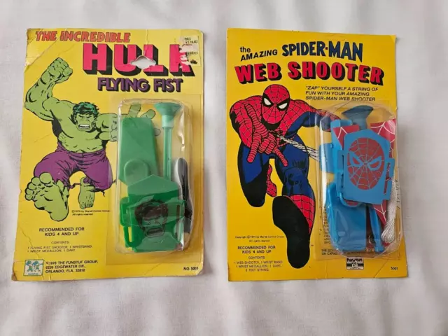 Amazing Spiderman Web Shooter 1975 & Hulk Flying Fist 1976 Funstuf Marvelmania