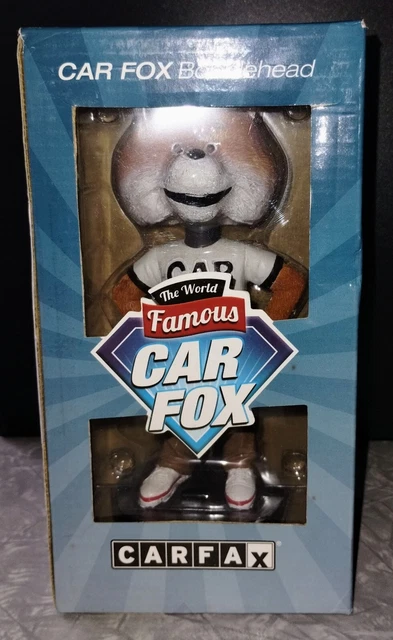 NIB EXCLUSIVE LAS Vegas CARFAX Car Fox Bobblehead 2020 Elvis 7” X