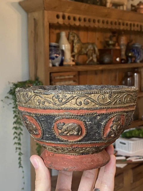 Finely Carved Antique Gilt and Lacquer Burmese Offering Bowl Old Vessel