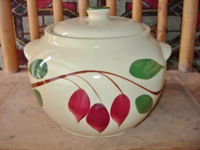 ~ 1950'S Watt Pottery Lidded Bean Pot #76 Red Bud Tear Drop Creamy Ivory Yellow