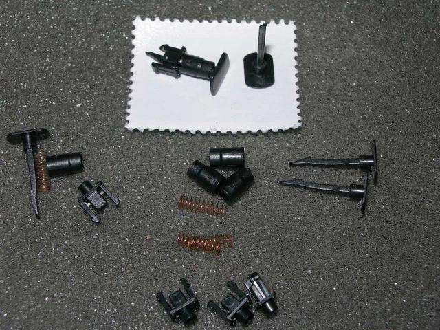 Lot De 4 Tampons Noirs Jouef HO 1/87 - Pour Wagons Type UIC Ou Modélisme Ferroviaire