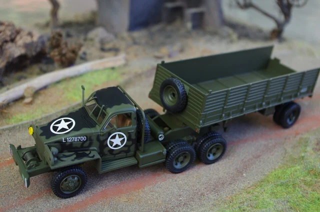 EAGLEMOSS MILITAIRE 1:43, tracteur FAMO + remorque porte char + panzer IV gris EUR 175,00 - FR
