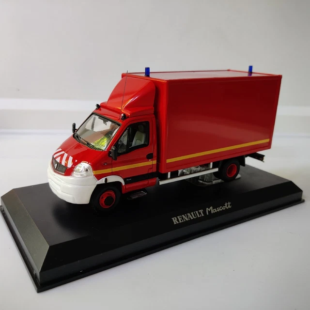 Renault Mascott Pompier Norev 1:43 Neuf réf : 518442