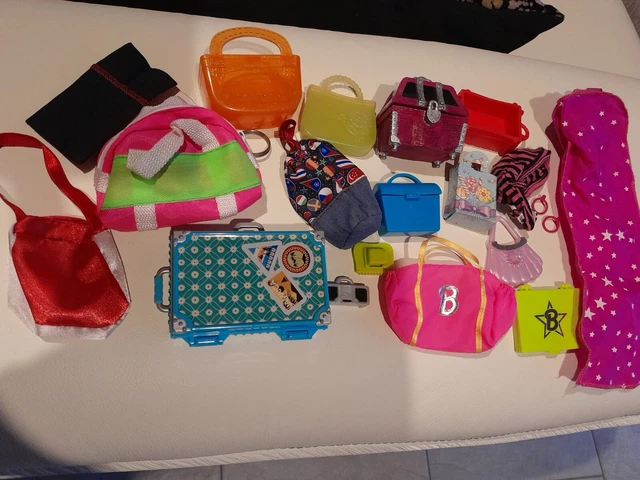 Lot De 12 Poupées Barbie Et Ken Avec Accessoires - Mattel, Collection Barbie Basics