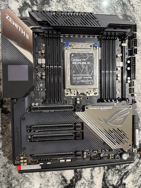 ASUS ROG ZENITH II EXTREME TRX40 E-ATX for Threadripper 3960x/3970x ...