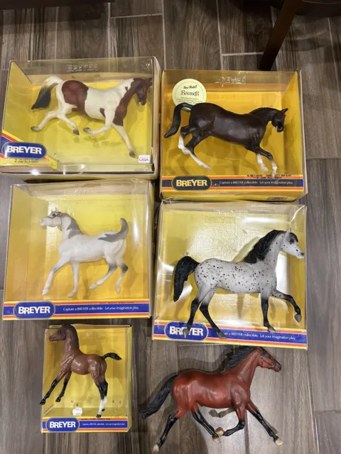 Breyer Horse Lot 8 No 816, 411, 811, 465, 470 And More