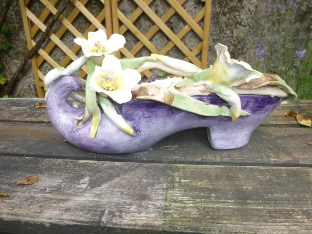 Bouquetière pot Ancien en faience Barbotine forme Sabot à Fleurs