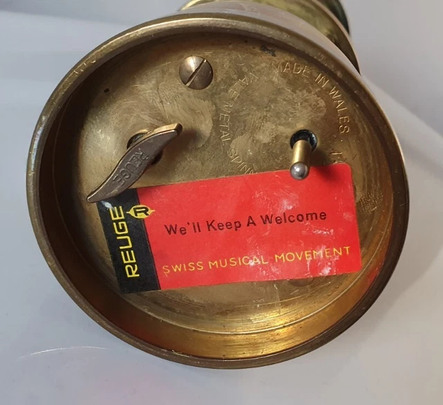 Welsh Cymru Brass Miners Lamp Musical We'll Keep A Welcome 4