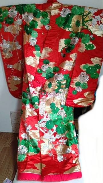 Japanese Kimono Uchikake Luxurious Wedding Embroidery Pure Silk Flower Red K471 2