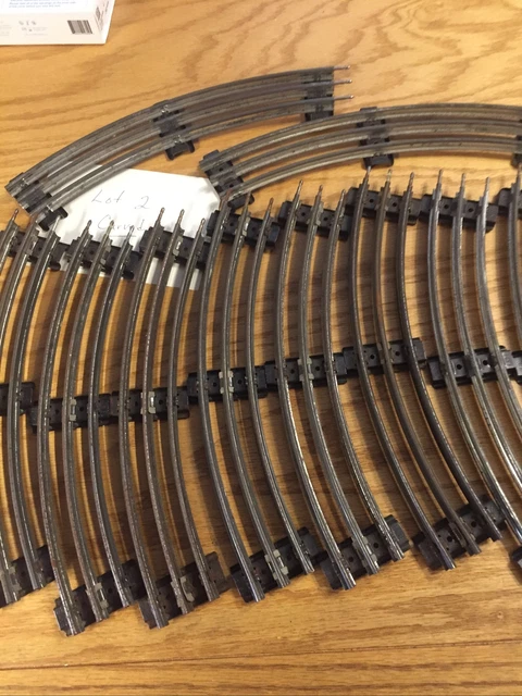 Lot of 10 Vintage Lionel Model Railroad Train Track O Gauge 3-Rail Curved