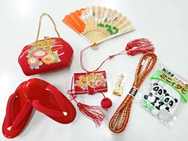 96706# JAPANESE KIMONO / HAKOSEKO SET FOR GIRLS (zori 16 cm) / EMBROIDERY / MARI