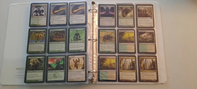 Magic the Gathering Binder (540 Green & White Cards)