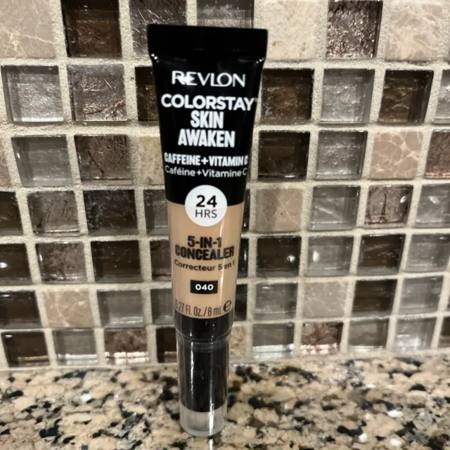 Revlon ColorStay Skin Awaken Caffeine+VitaminC 24 HR 5-In-1 Concealer 040 Medium