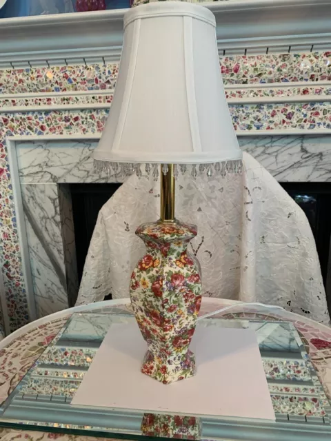 Royal Winton Summertime chintz lamp with shade(England)