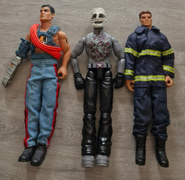 Lot Rare de 3 Figurines de Action Man et GI Joe et une moto Vintage Lot Rare de 3 Figurines de Action Man et GI Joe et une moto Vintage