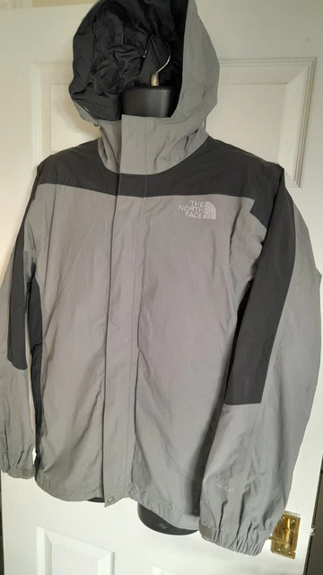 Designer The North Face Grey Hyvent Rain Jacket Size Medium..good Cond Rrp £120 2