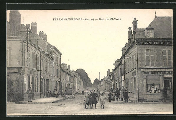 CPA Fere-Champenoise, Rue de Chalons