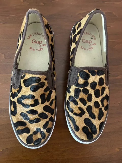 Gap faux leopard print slip on tennis shoe women’s size 8
