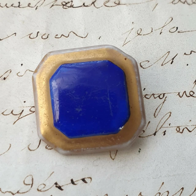 Bouton Ancien en Porcelaine Bleu Lapis et Doré Porcelain Button