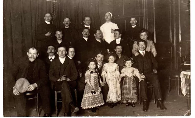 Germany 3 MIDGETS & STRANGE GROUP Antique FREAK PHOTO Daisy Doll Estate SIDESHOW