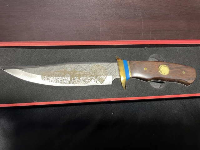 Factory Manufactured, Modern Fixed Blade, Collectible Fixed Blade