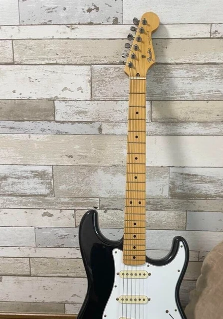 Fender Japon Stratocaster 9