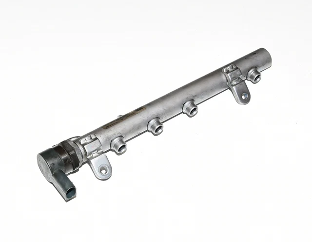 Kraftstoffverteiler Einspritzleiste  A6420700495 300C Touring Original Chrysler