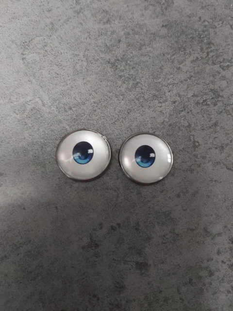 Smart Doll  Semi-real  eyes that follow the gaze