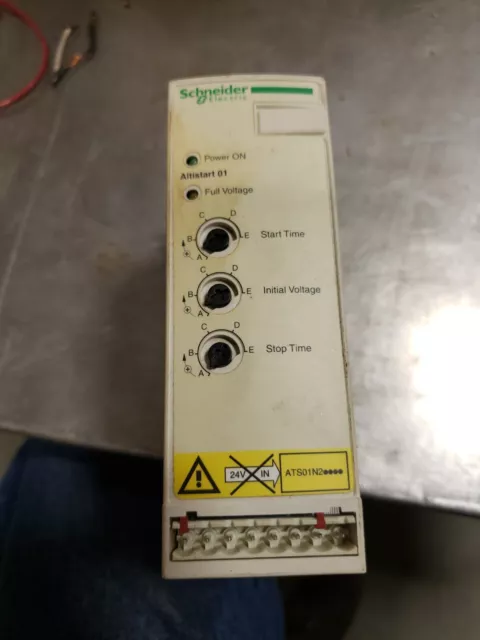 SCHNEIDER ELECTRIC ATS01N222RT soft starter 2