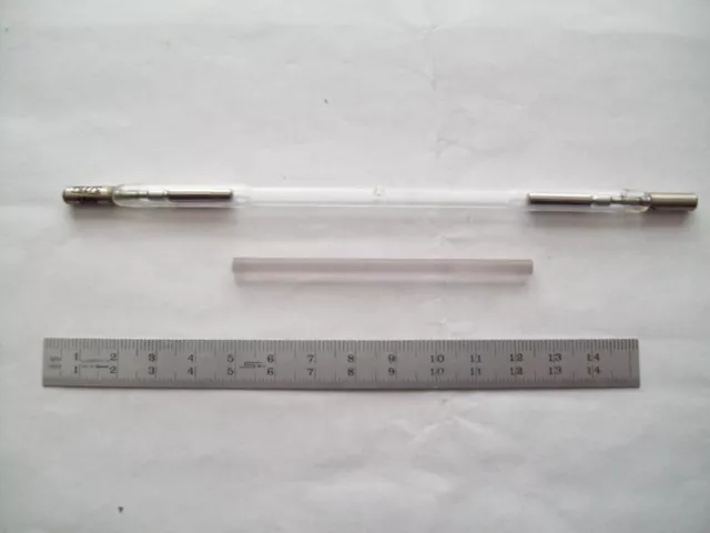 Set of Nd:YAG rod, 4 x 76mm, slightly used, and matching size flashlamp, new