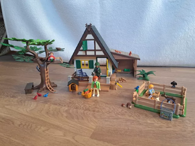 Playmobil 4207 'Forsthaus mit Tierpflegestation'