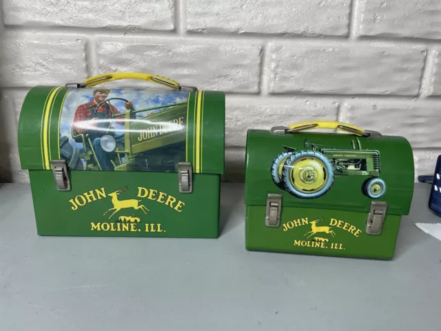 John Deere Small Metal Tin Box Co. Lunch Farm Boy Green Tractor Moline, IL