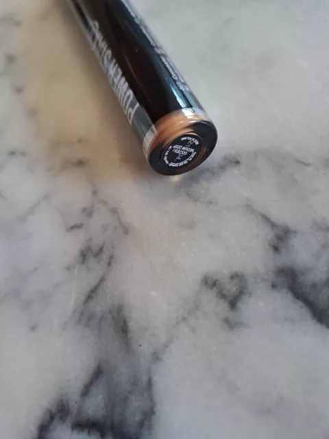 Corrector de permanencia Avon True Power DORADO MEDIO PROFUNDO