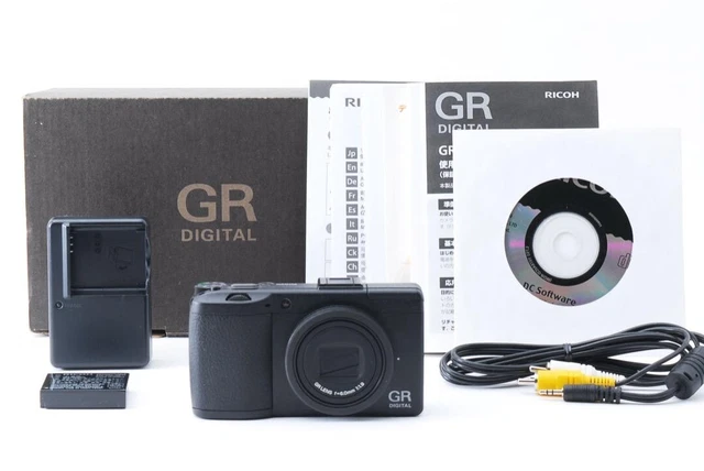 RICOH Digital Camera GR DIGITAL III GRDIGITAL3 24.2 MP Black w/Original Box