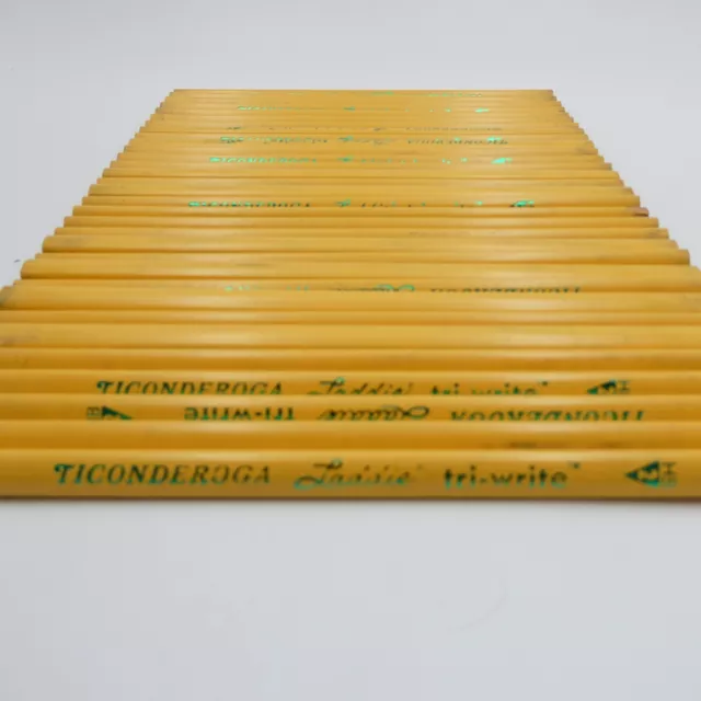 Ticonderoga 32 Laddie Tri-Write Triangular Pencils HB2 No Erasers Vintage New