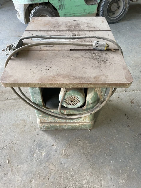 Powermatic 66 Table Saw 3HP 10” Blade 230V 3 Phase Powermatic 66 Table Saw 3HP 10” Blade 230V 3 Phase