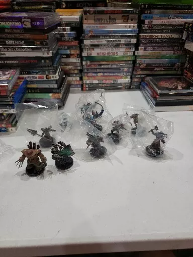 World of Warcraft Miniatures lot of 10 Total,,, - Figure WoW Mini - Core C 🇺🇸