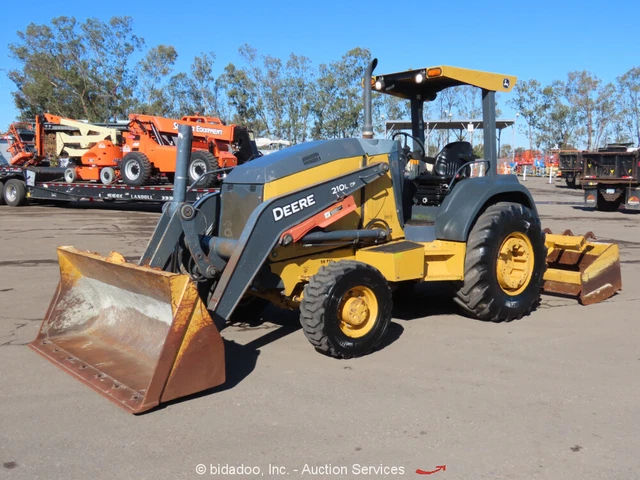 2015 John Deere 210L EP 4WD Skip Loader Box Scraper Landscape Tractor