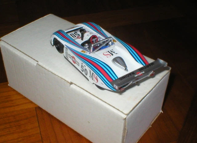 Miniature Spark 1/18 Lancia LC1 Martini Le Mans 1982 (18S850) Neuve