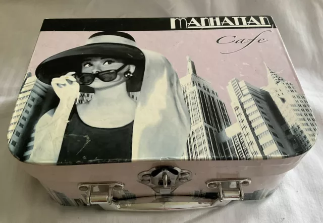 Manhattan Cafe Cup Saucers & Spoons Set Boxed Retro Paul Cardew Audrey Hepburn