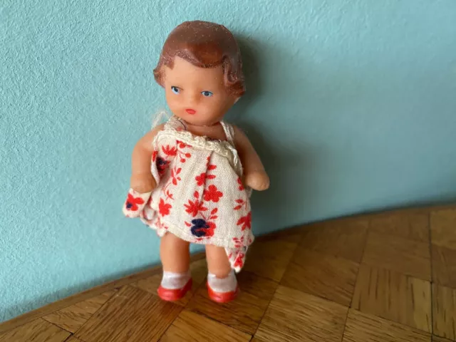 Püppchen Puppe   Ari Gummi  Puppenstube Puppenhaus dollhouse   doll