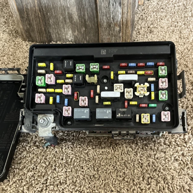 2009 DODGE RAM 1500 Fuse Box Tipm Totally Integrated Power Module