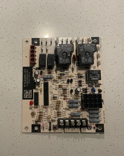 10308503 HONEYWELL LENNOX Furnace Control Circuit Board 1012977A **A3