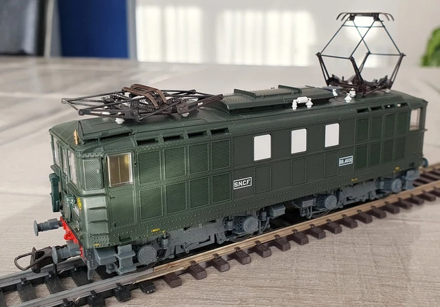 Roco HO 43566.1 – Motrice BB 25168 SNCF – Époque IV – Pantos Carmina – Neuf