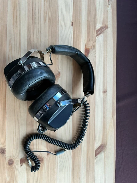 Casque Vintage Sharp HP-400H – Japon 1970 – 2 Voies, Stéréo, 24 Ohms – Neuf (ouvert)