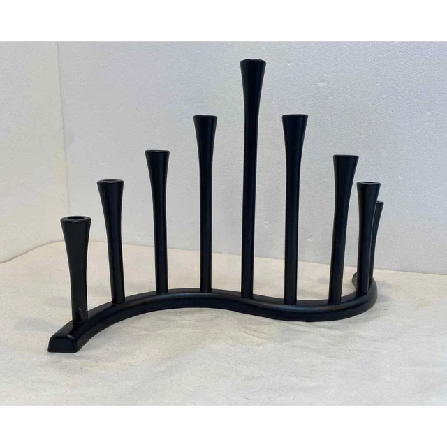 Candelabro de metal negro de pieza central MCM Hanukkiah