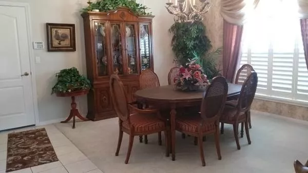 Drexel Heritage CAMEO China Cabinet Hutch Burled Walnut Dining Room Table Chairs